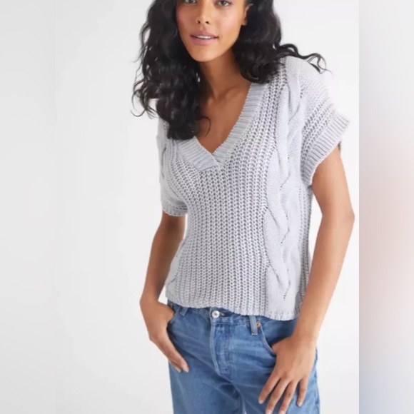 525 AMERICA Cable Knit Sweater Vest - Picture 1 of 3